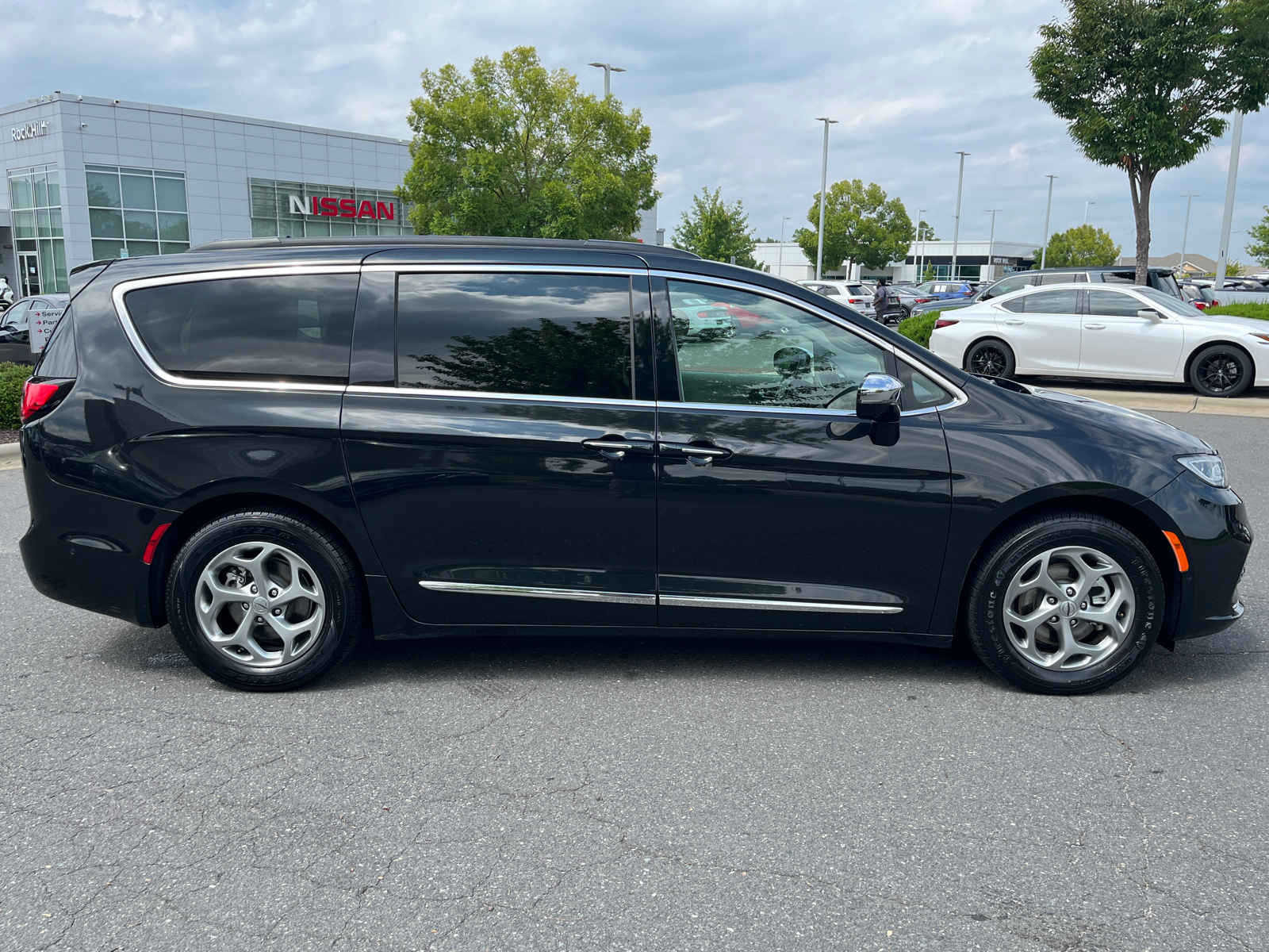 2022 Chrysler Pacifica Limited 11