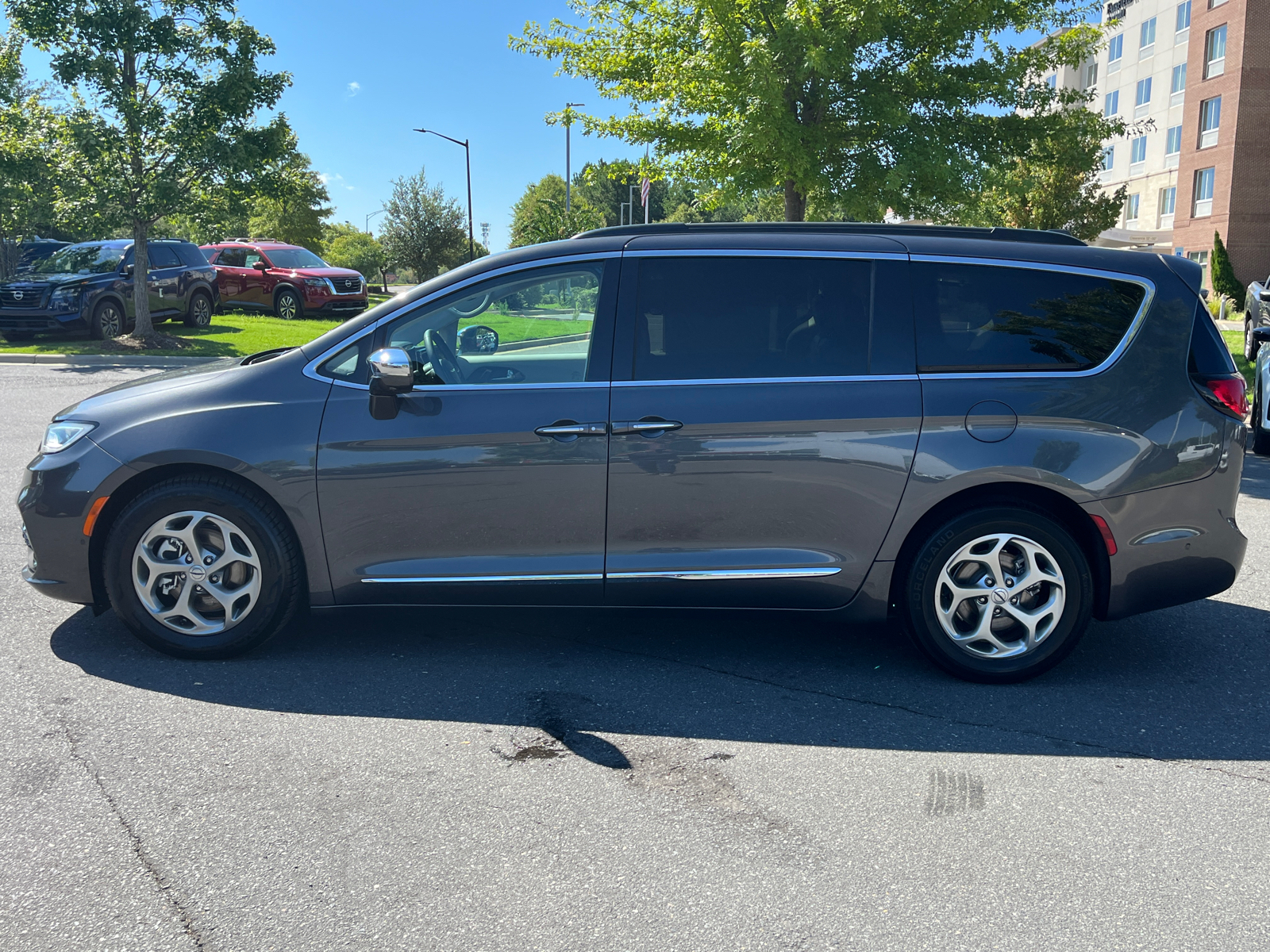 2022 Chrysler Pacifica Limited 5