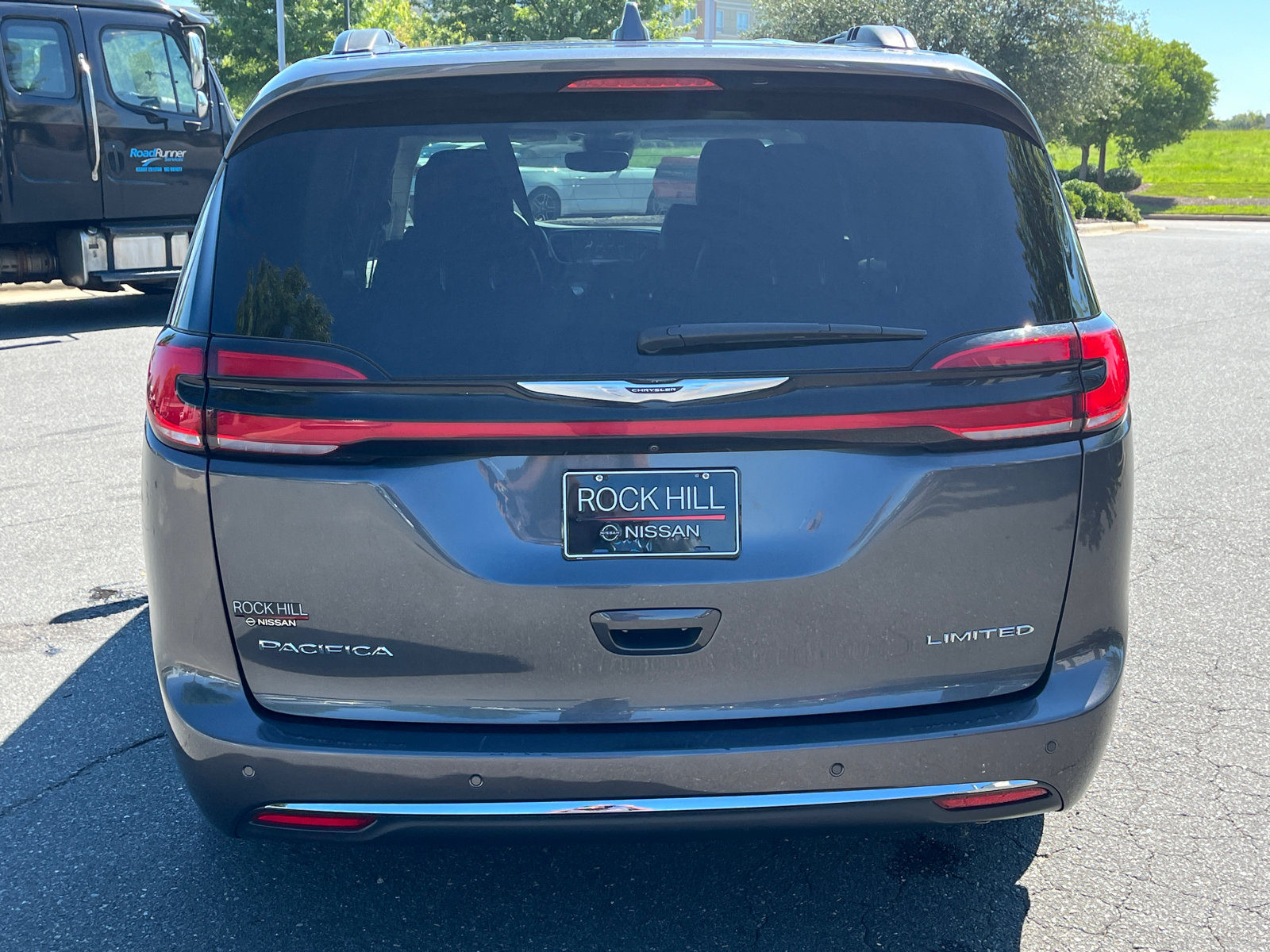 2022 Chrysler Pacifica Limited 8