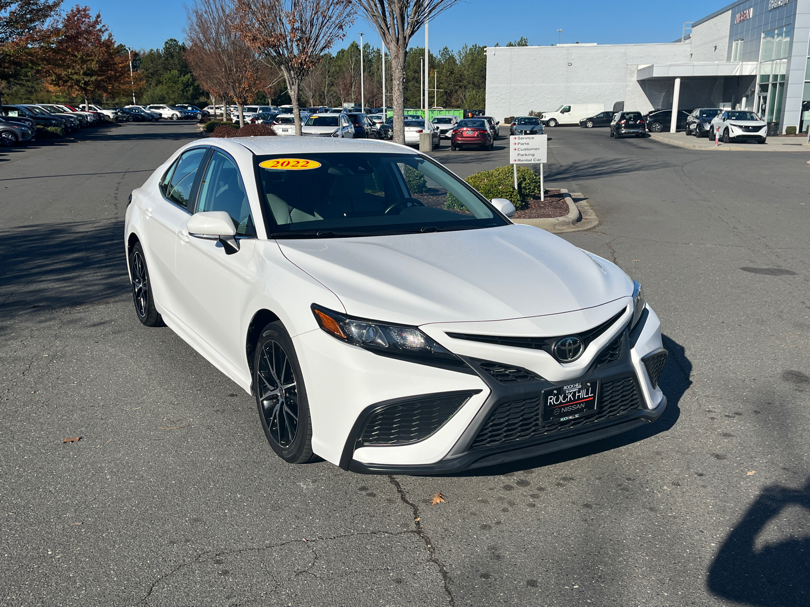 2022 Toyota Camry SE 1