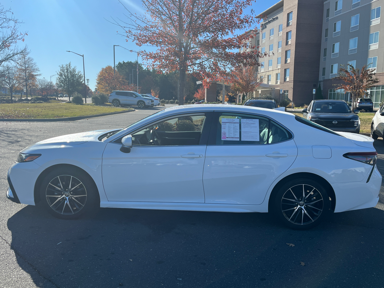 2022 Toyota Camry SE 5