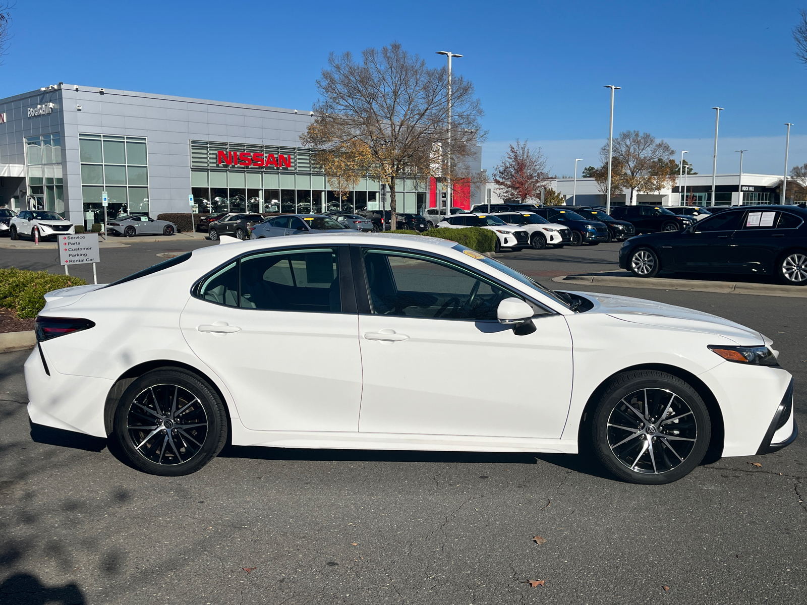 2022 Toyota Camry SE 11