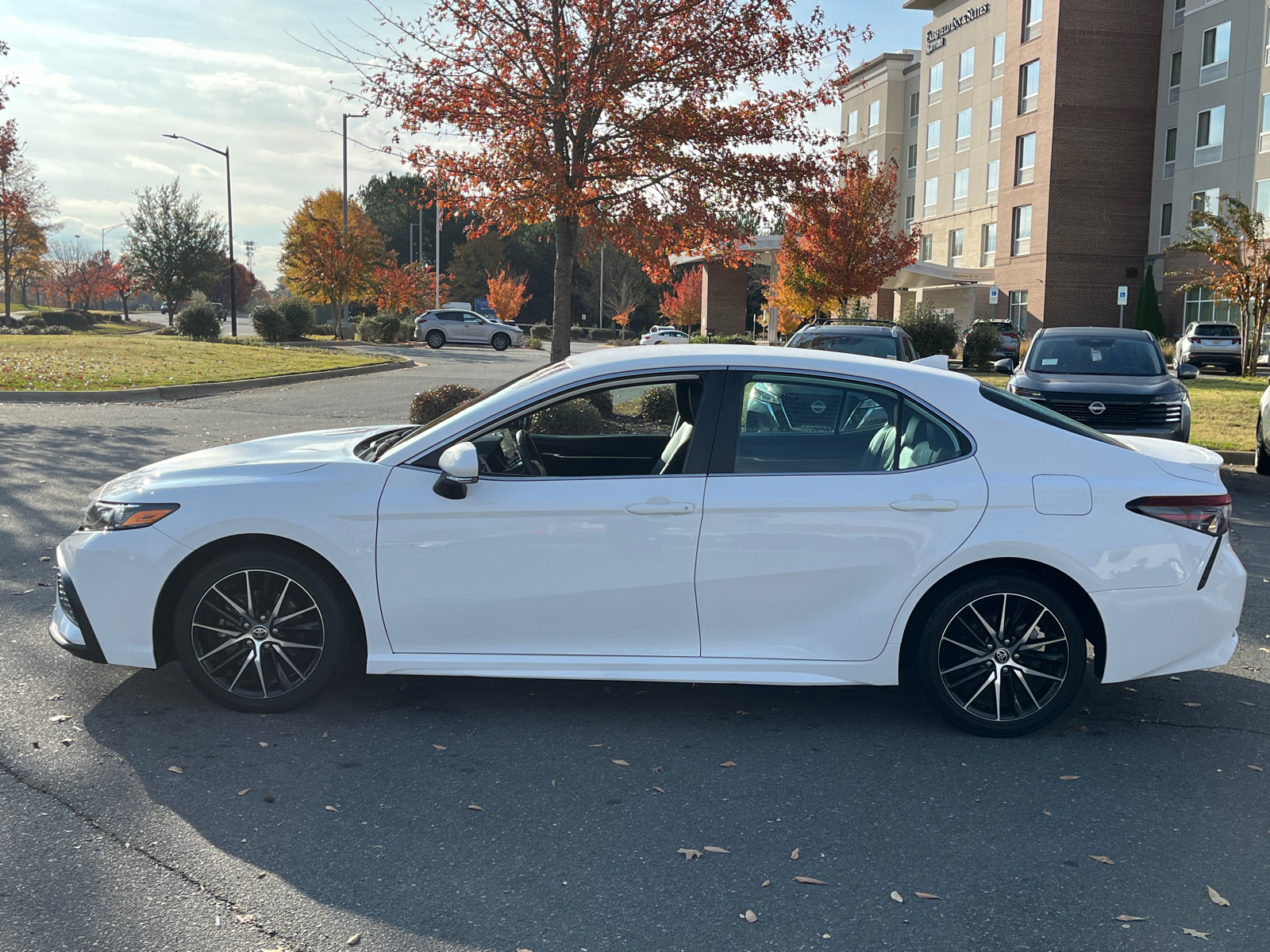 2022 Toyota Camry SE 5