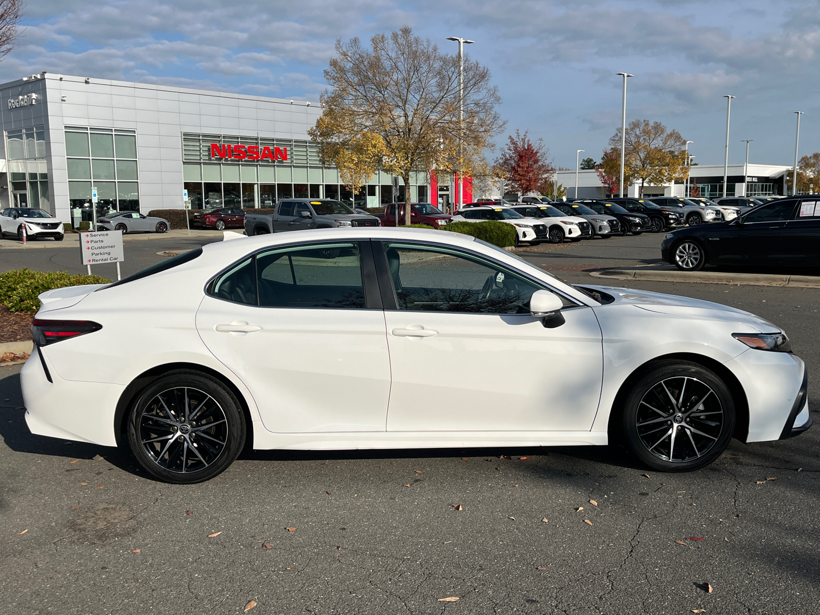 2022 Toyota Camry SE 11