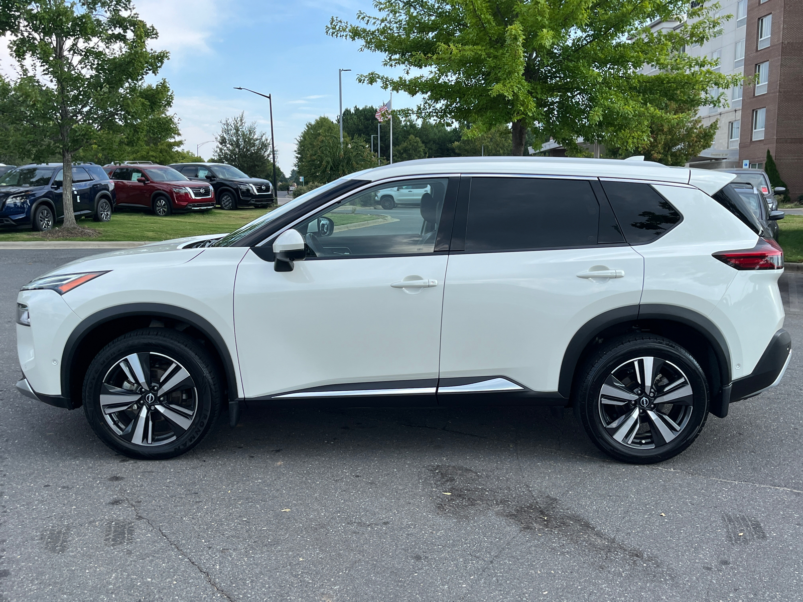 2022 Nissan Rogue Platinum 5