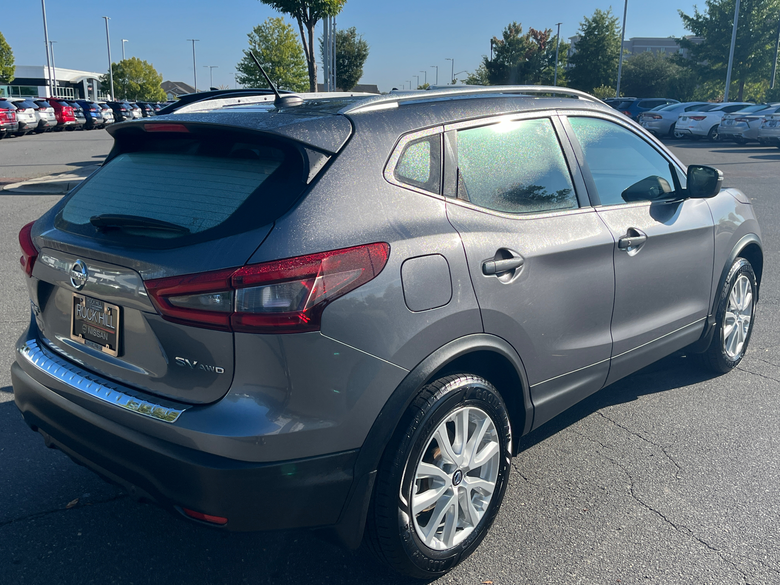 2022 Nissan Rogue Sport SV 10