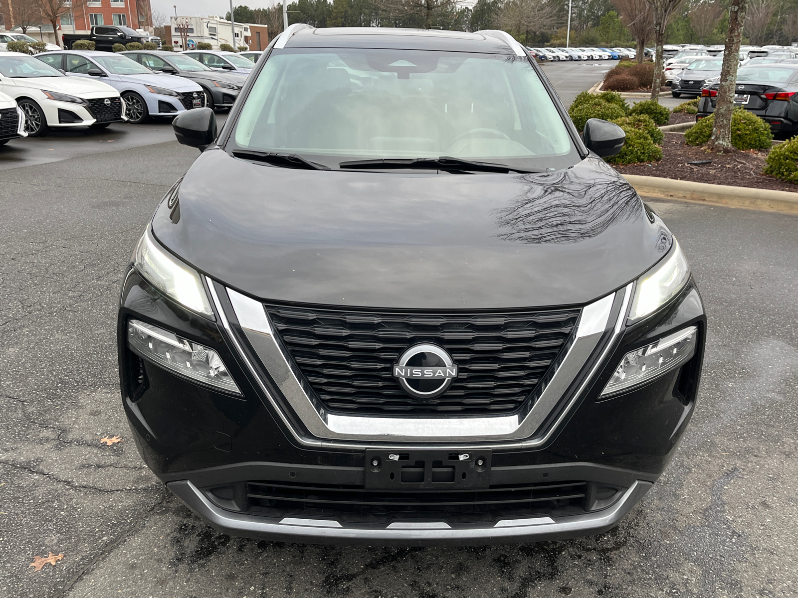 2023 Nissan Rogue SL 2