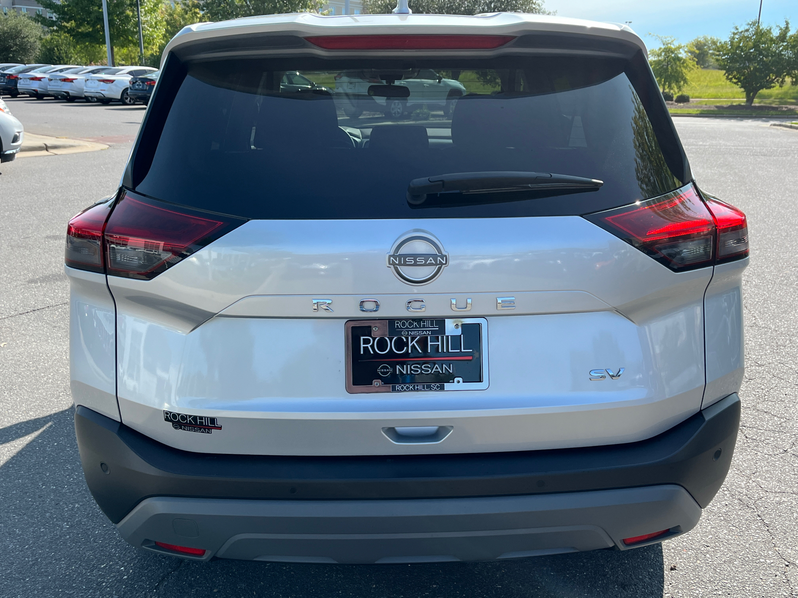 2023 Nissan Rogue SV 8