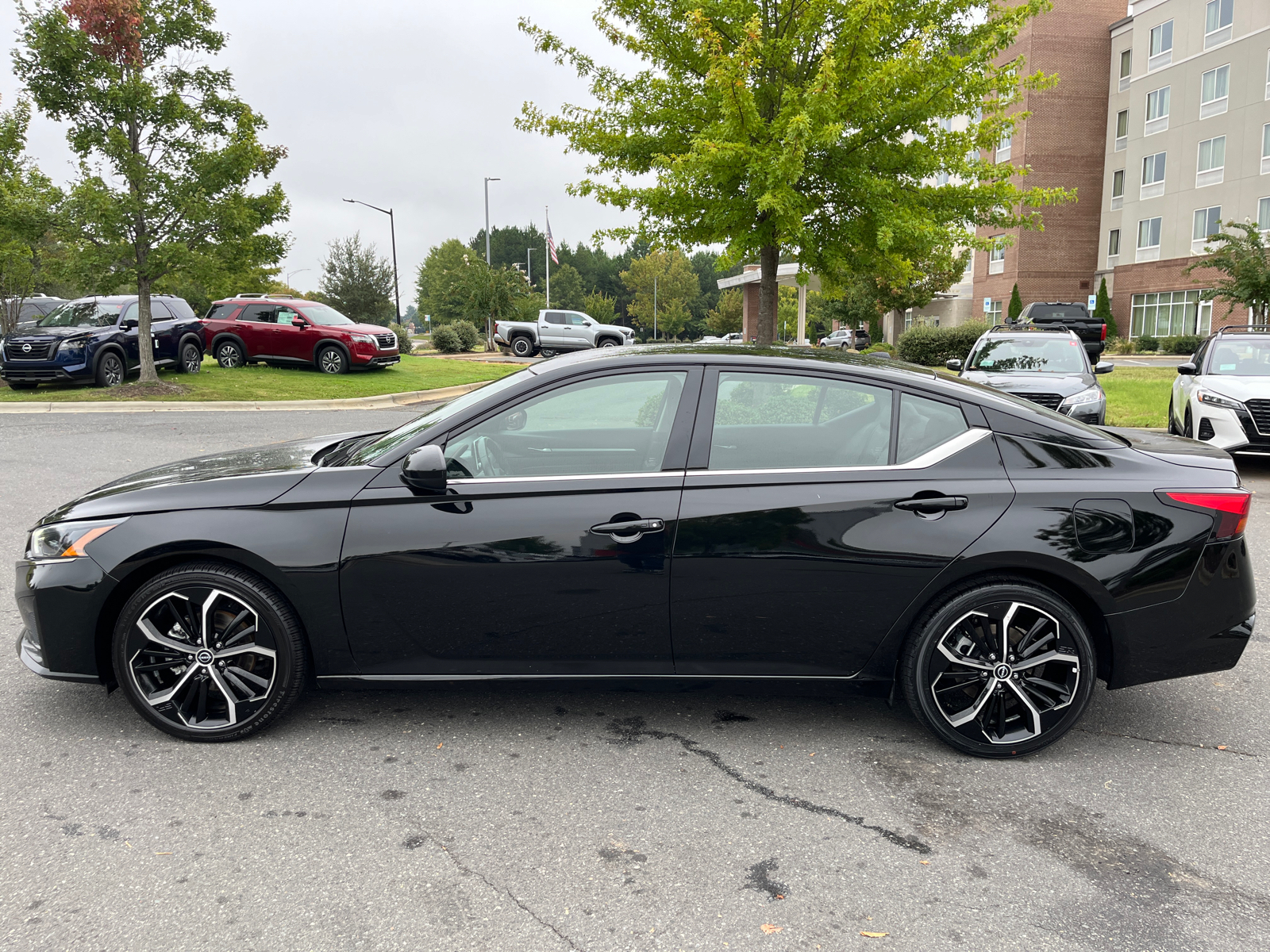 2023 Nissan Altima 2.5 SR 5