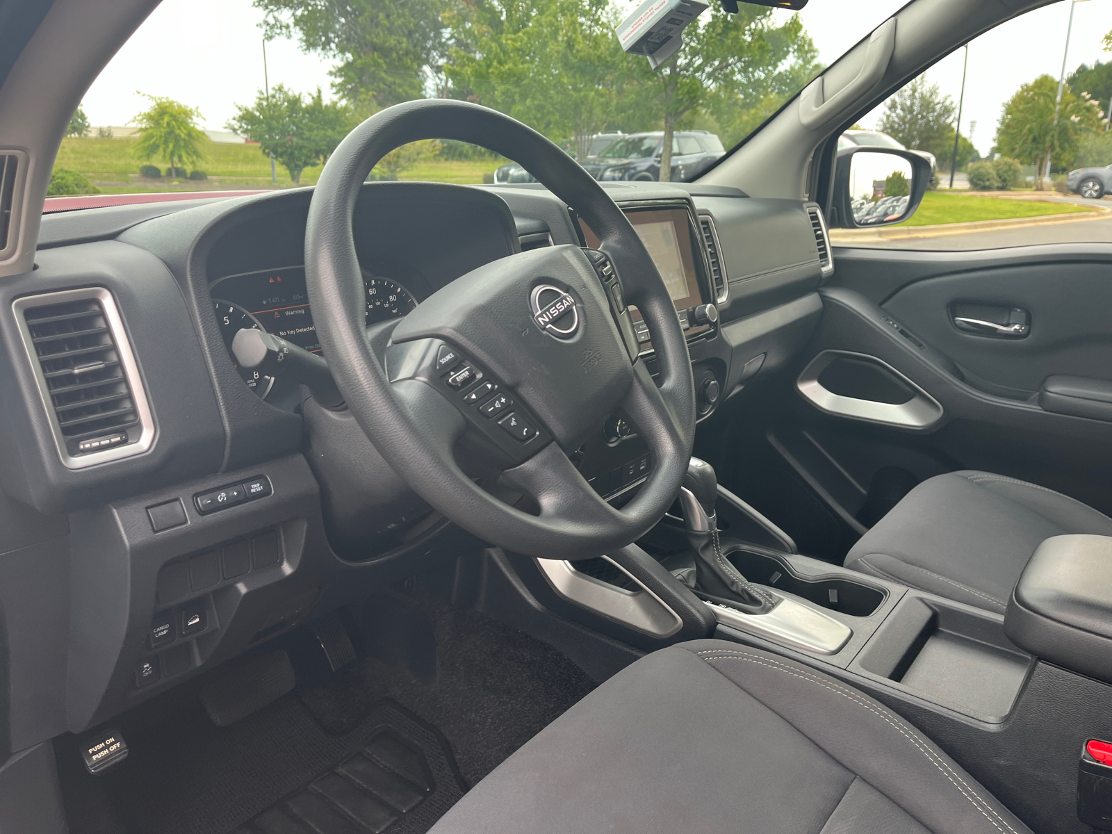 2023 Nissan Frontier SV 21