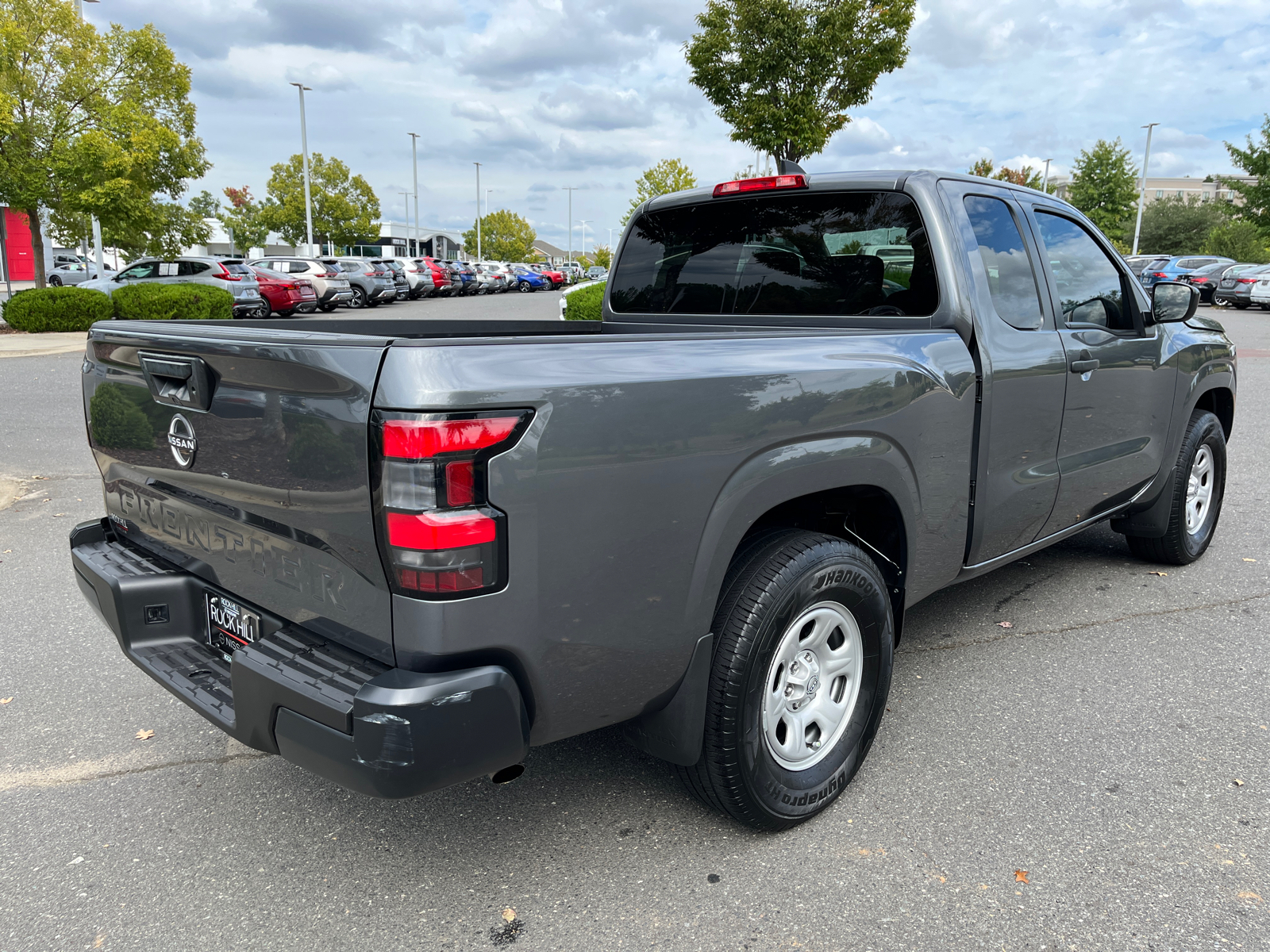 2023 Nissan Frontier S 13