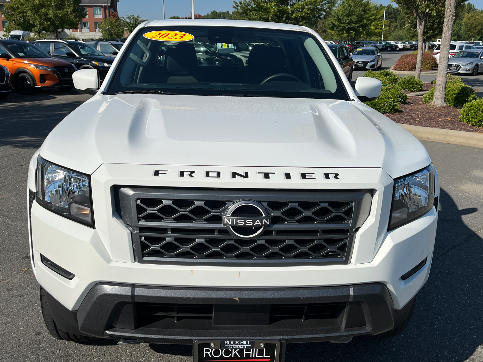 2023 Nissan Frontier SV 2