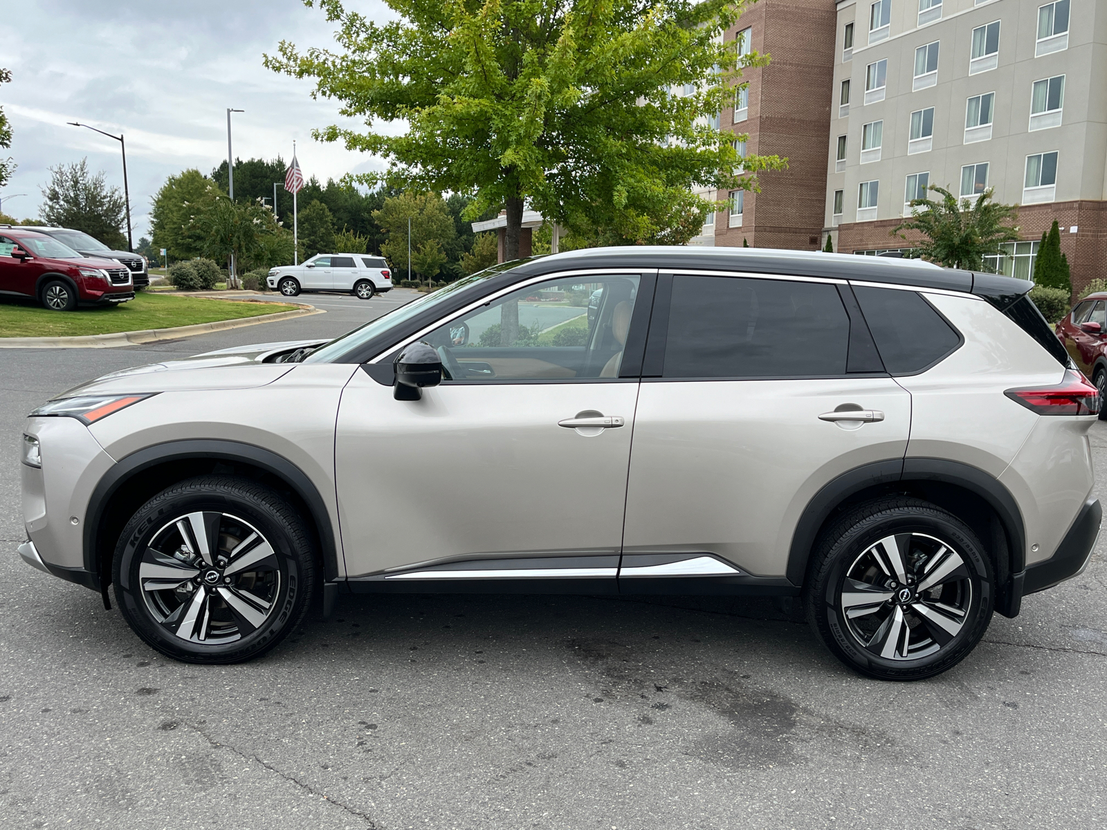 2023 Nissan Rogue Platinum 5