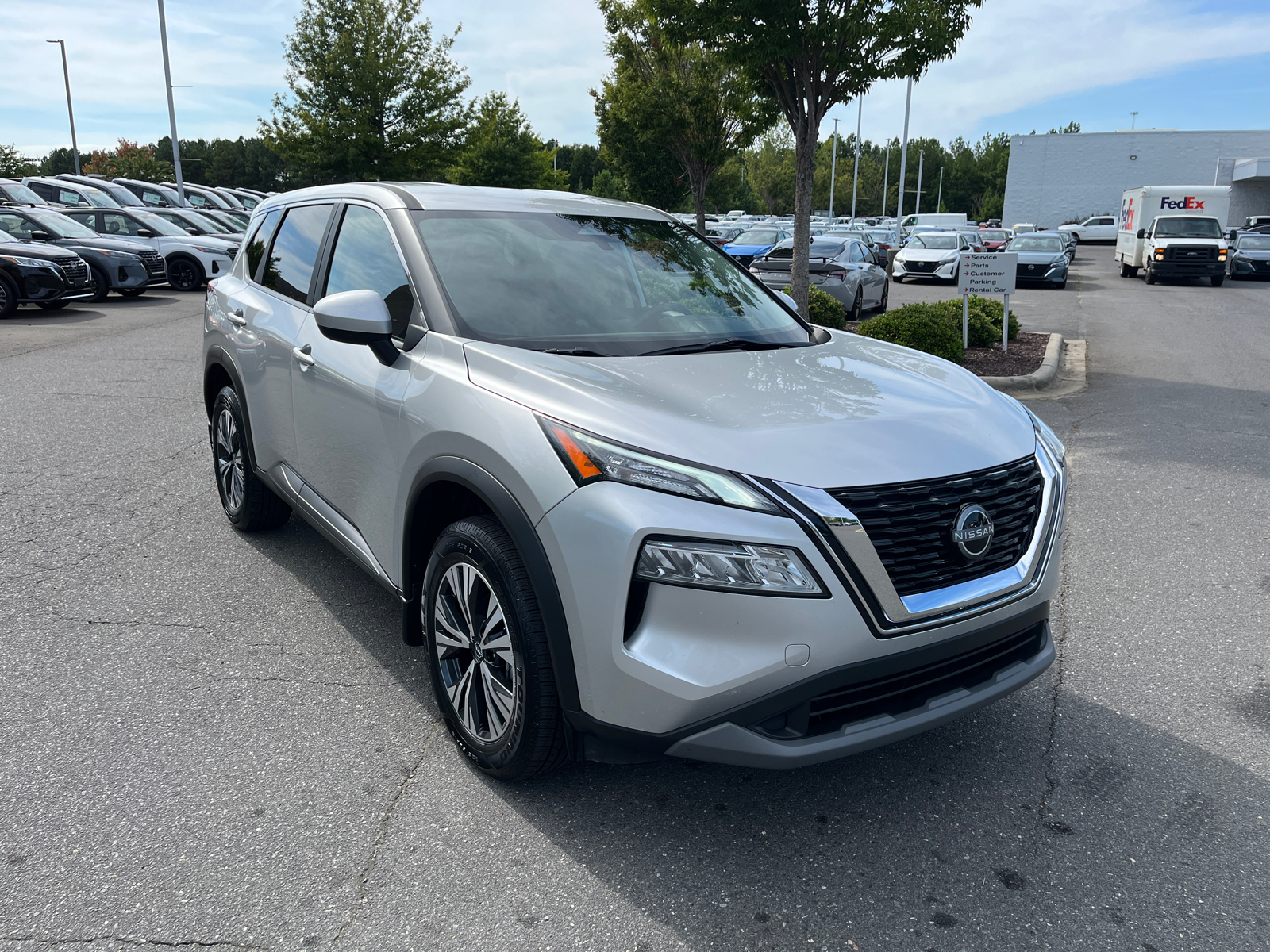 2023 Nissan Rogue  1