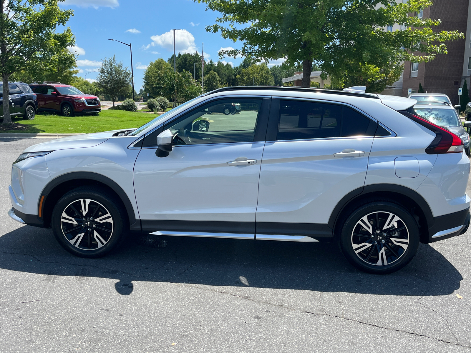 2023 Mitsubishi Eclipse Cross SE 5