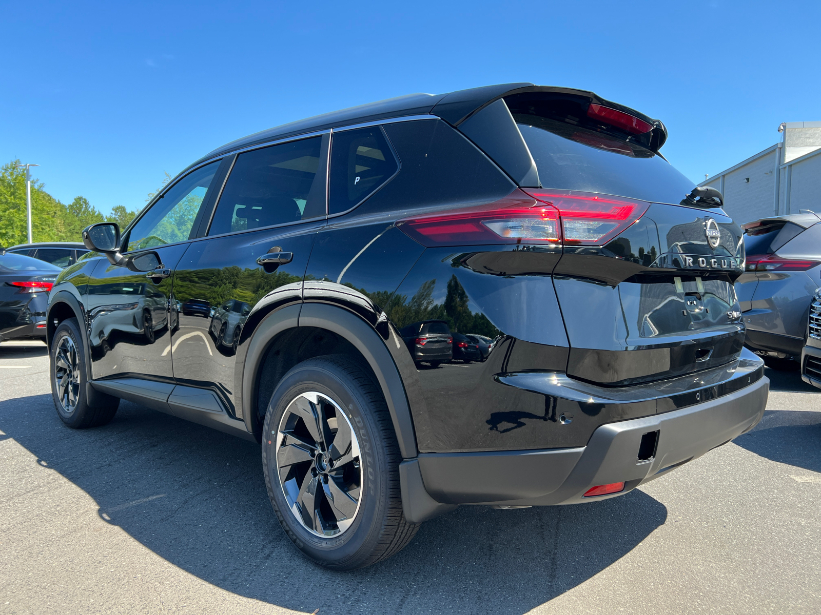 2024 Nissan Rogue SV 7