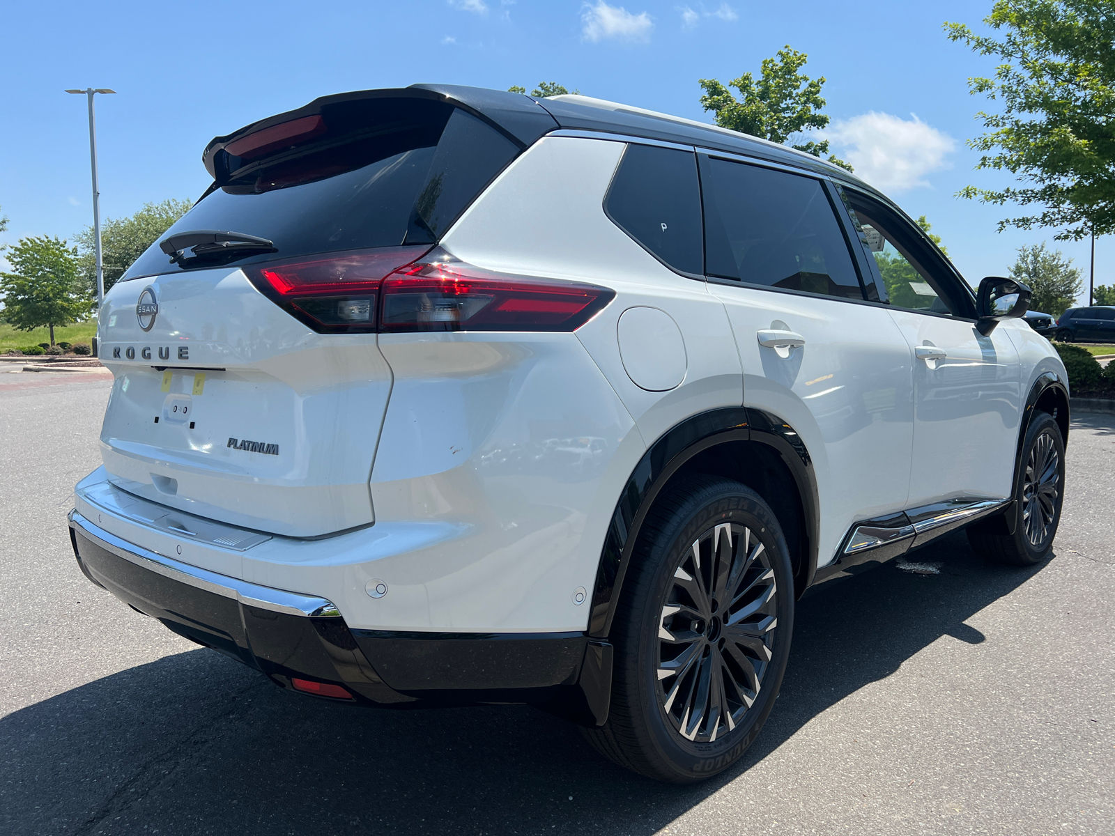 2024 Nissan Rogue Platinum 8