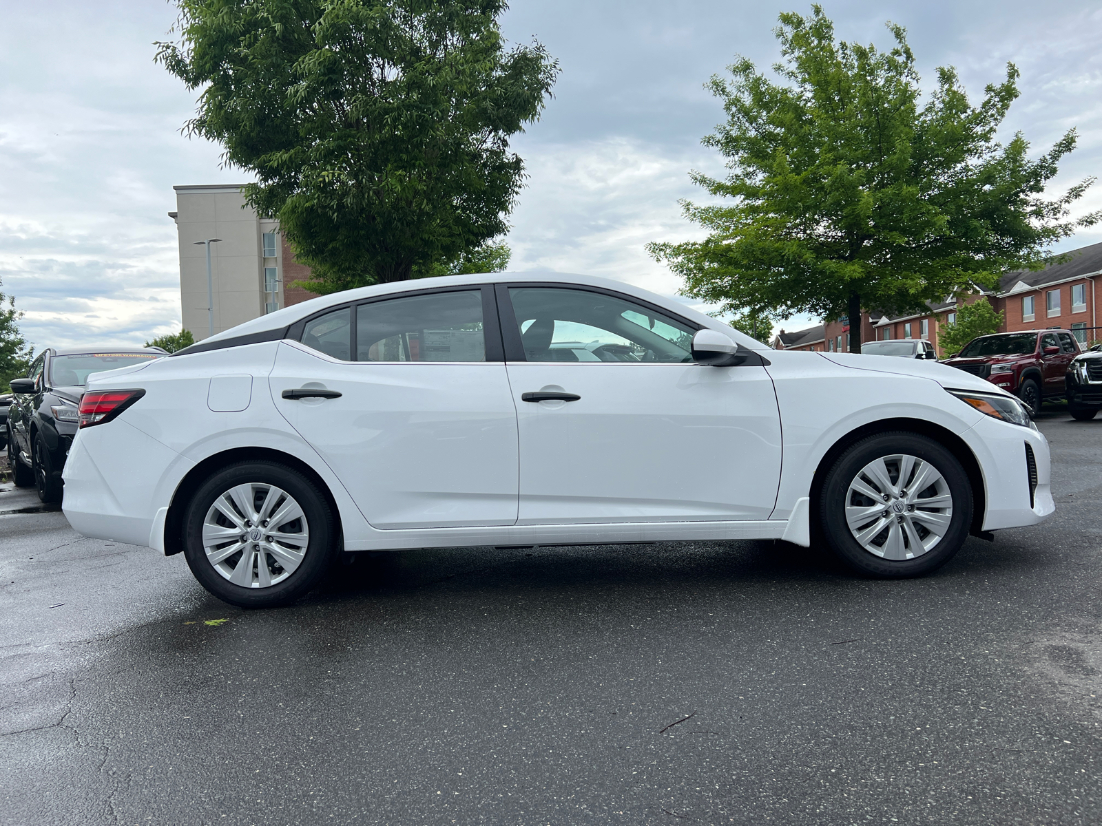 2024 Nissan Sentra S 10