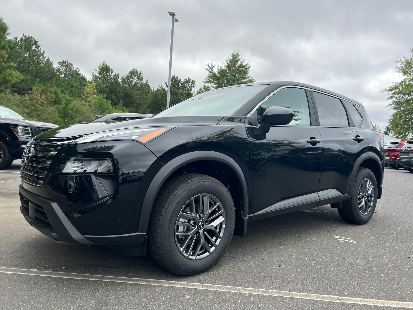 2025 Nissan Rogue S 4