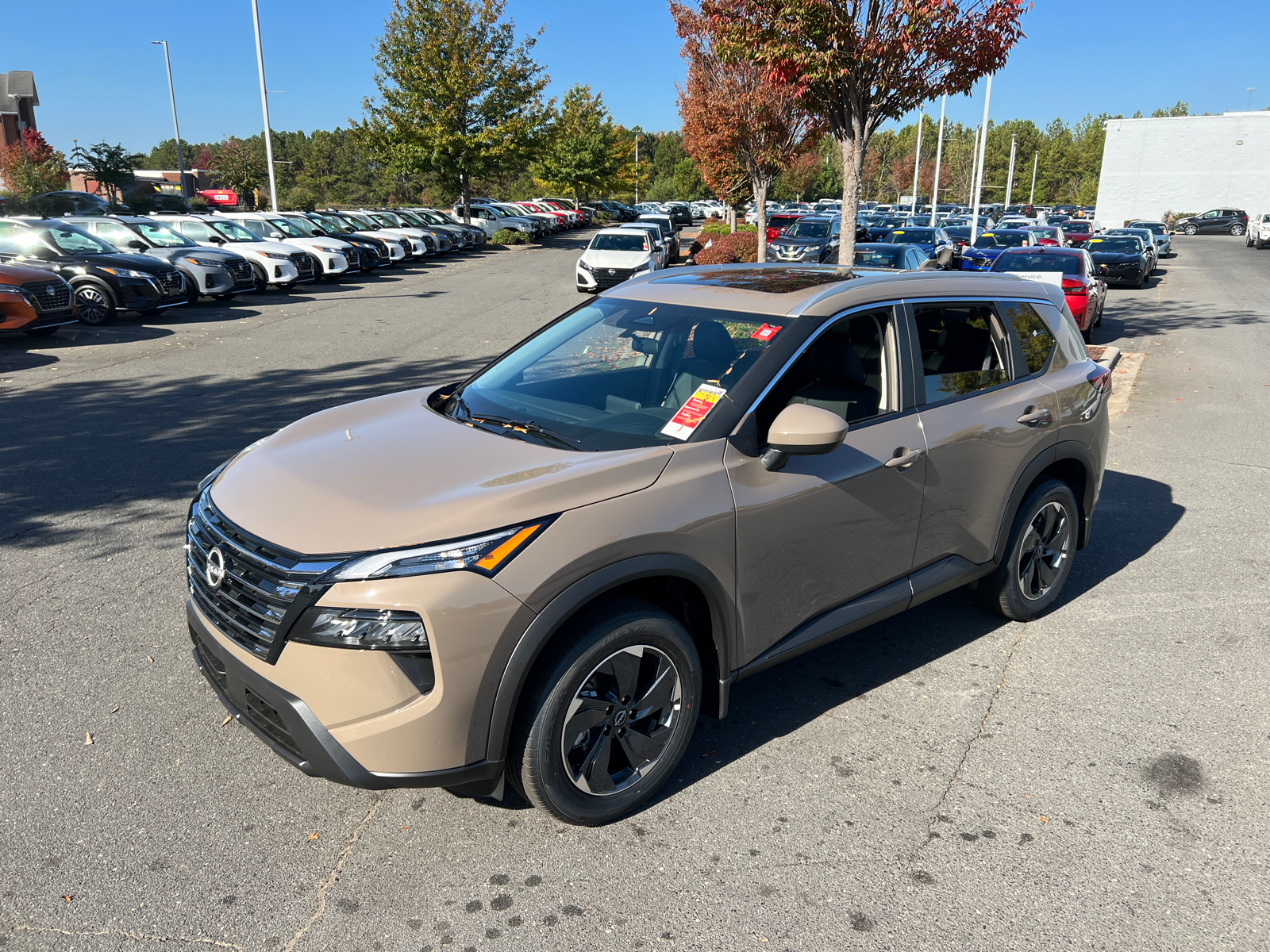 2025 Nissan Rogue SV 4