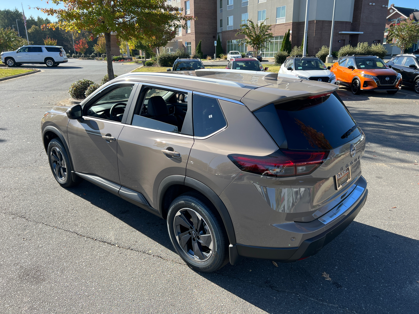 2025 Nissan Rogue SV 7