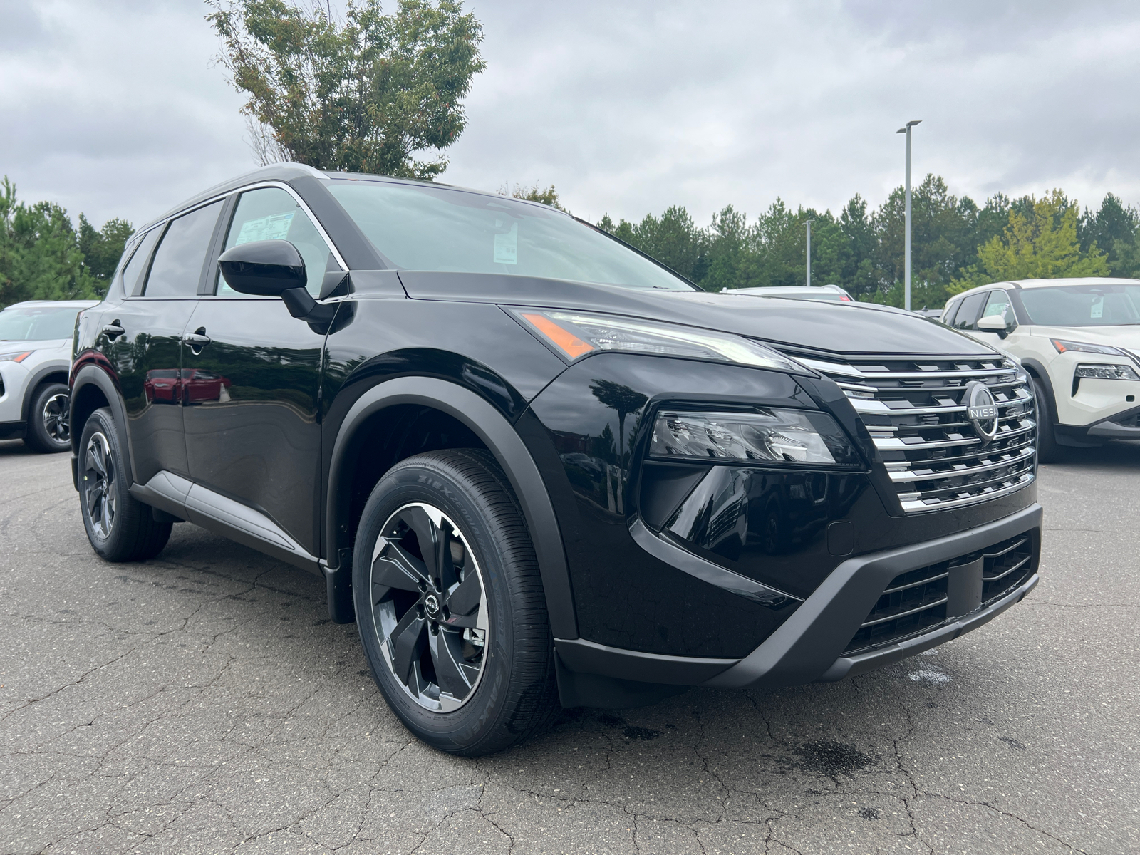 2025 Nissan Rogue SV 1