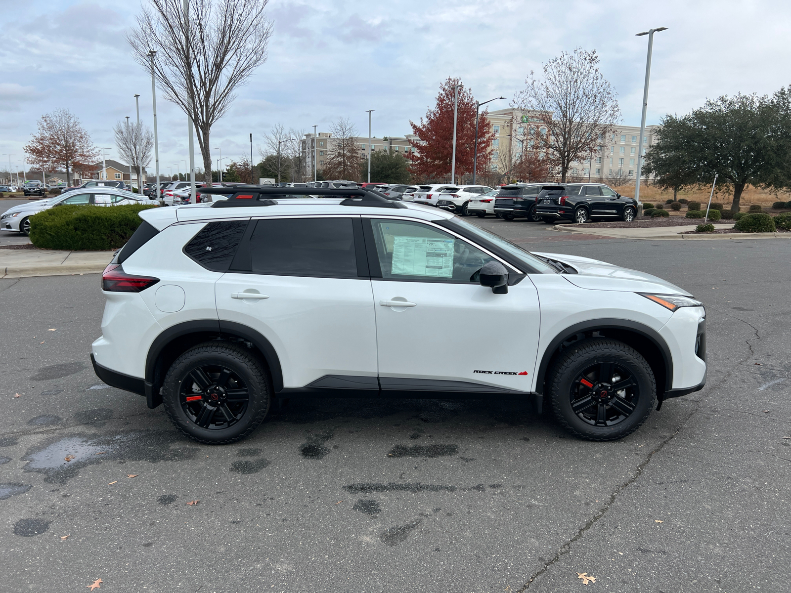 2025 Nissan Rogue Rock Creek 11