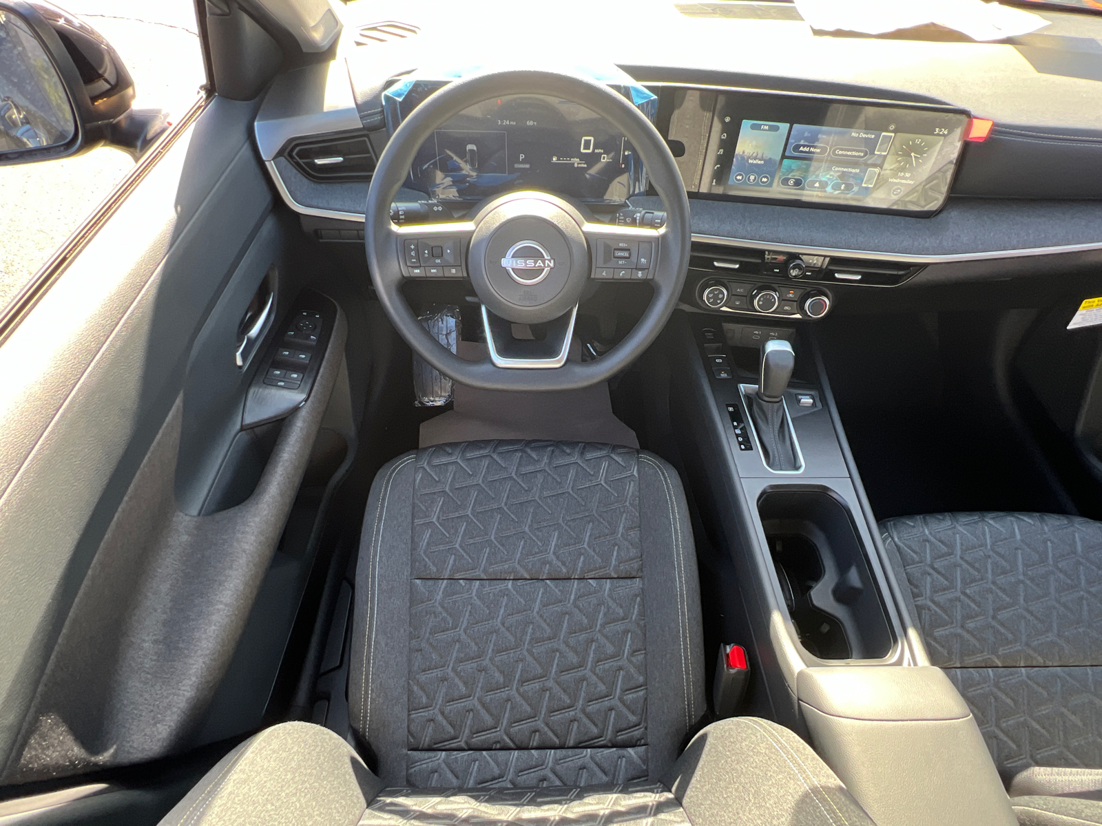 2025 Nissan Kicks SV 32