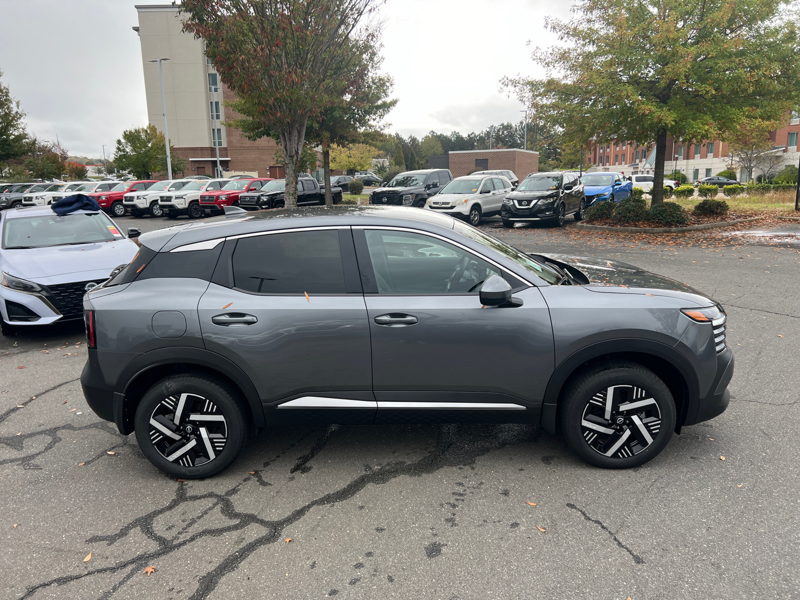 2025 Nissan Kicks SV 11