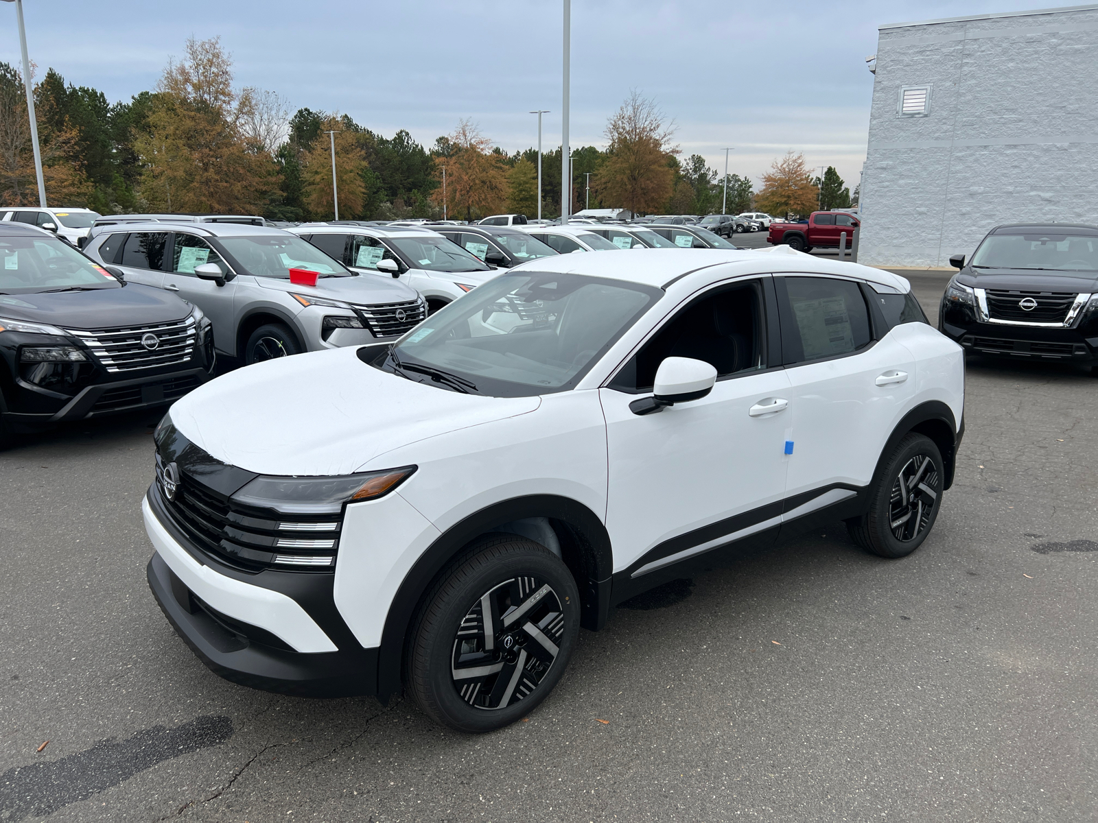 2025 Nissan Kicks SV 4