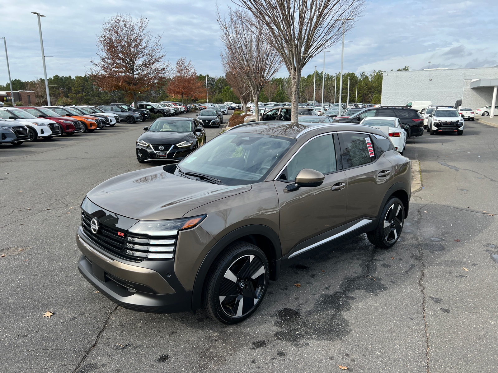 2025 Nissan Kicks SR 4