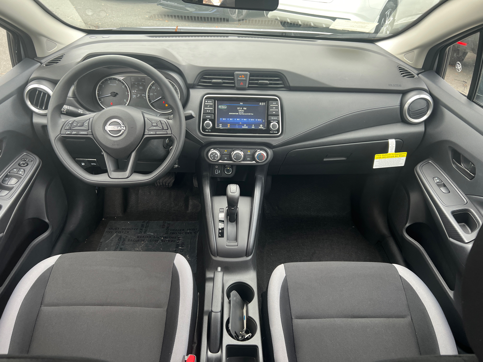 2025 Nissan Versa 1.6 S 29