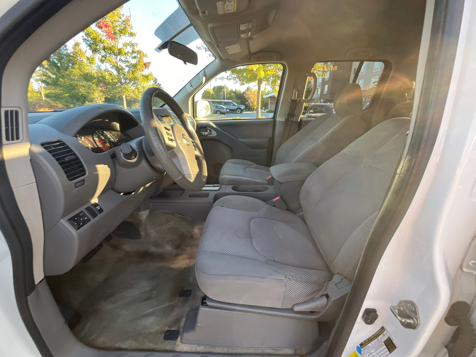 2017 Nissan Frontier SV 22