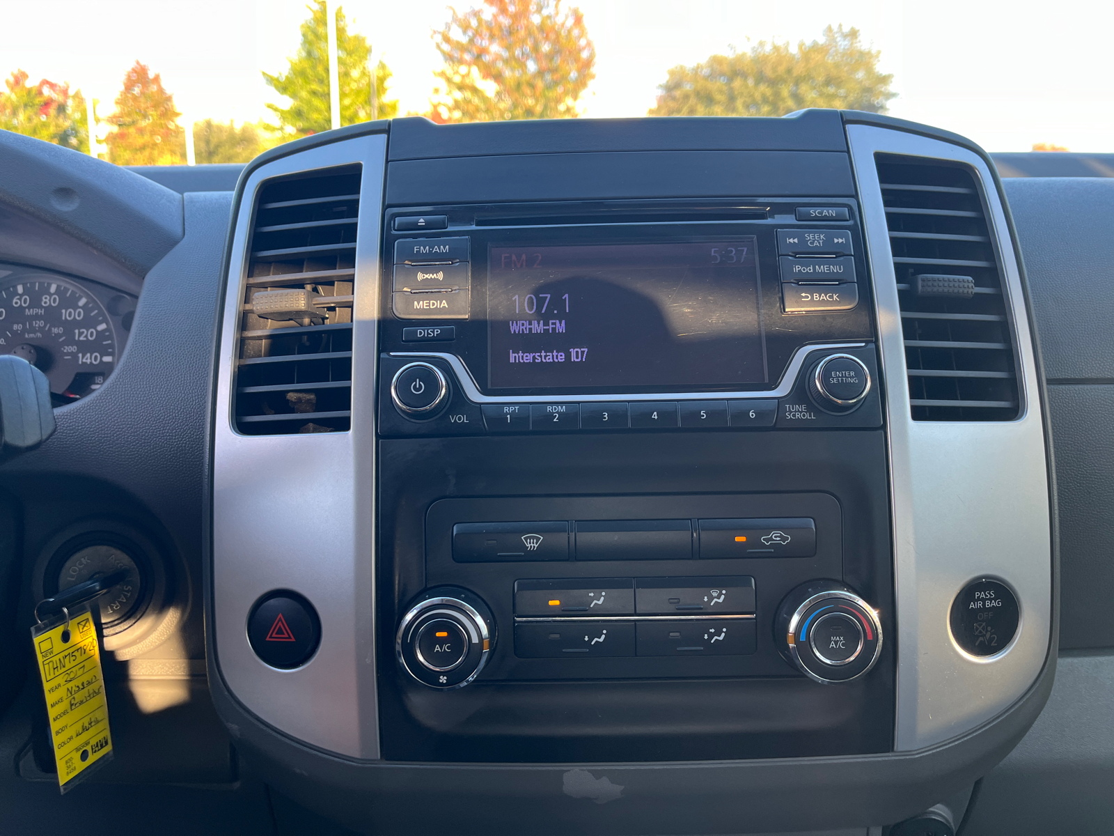 2017 Nissan Frontier SV 30