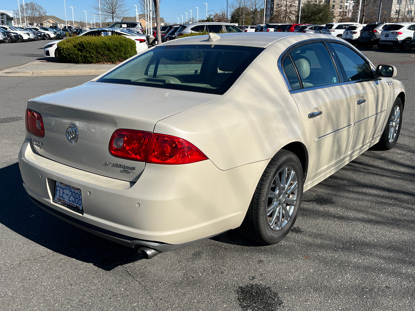 2011 Buick Lucerne CXL Premium 10