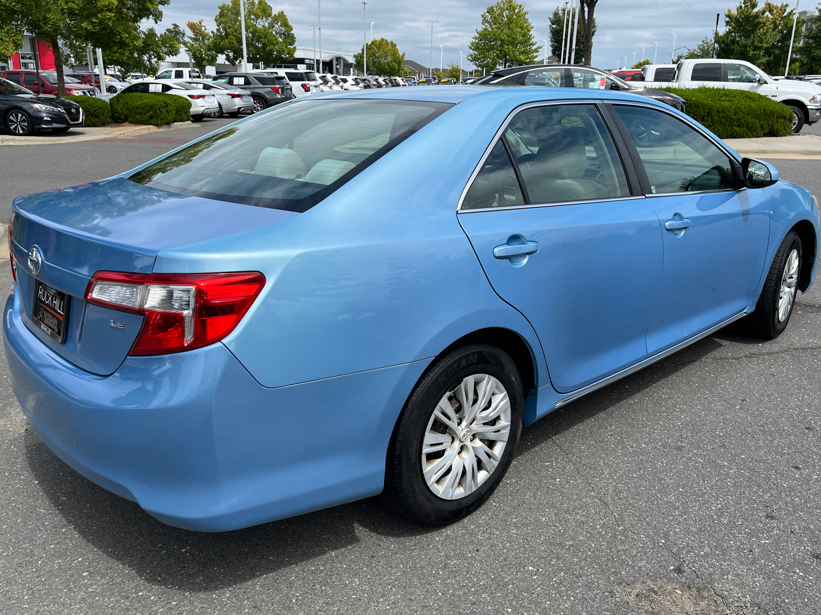 2012 Toyota Camry LE 10