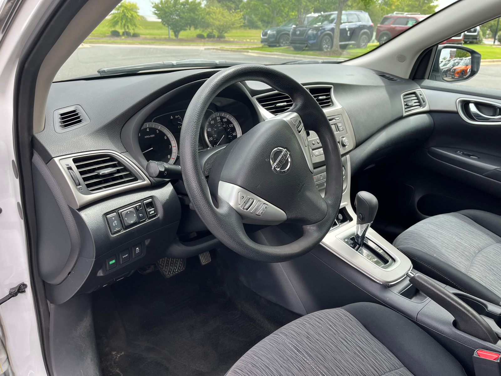 2014 Nissan Sentra SV 18