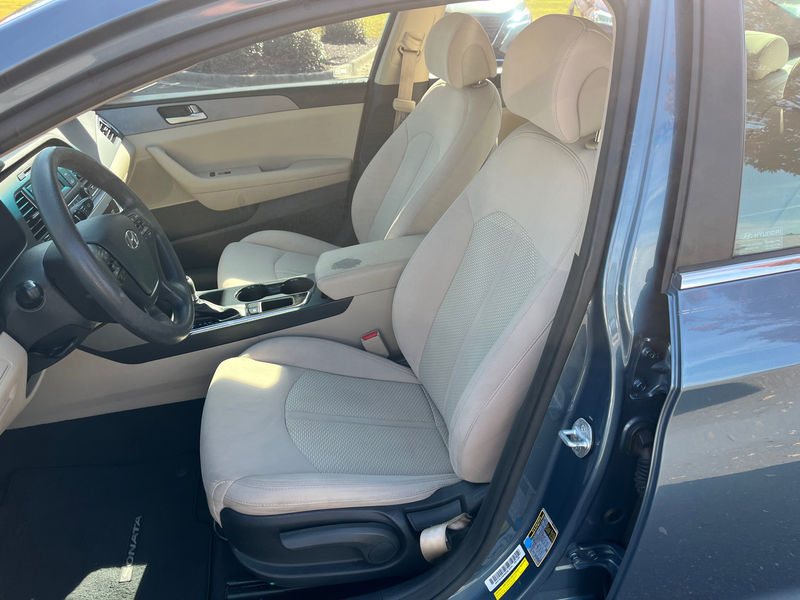 2015 Hyundai Sonata SE 17