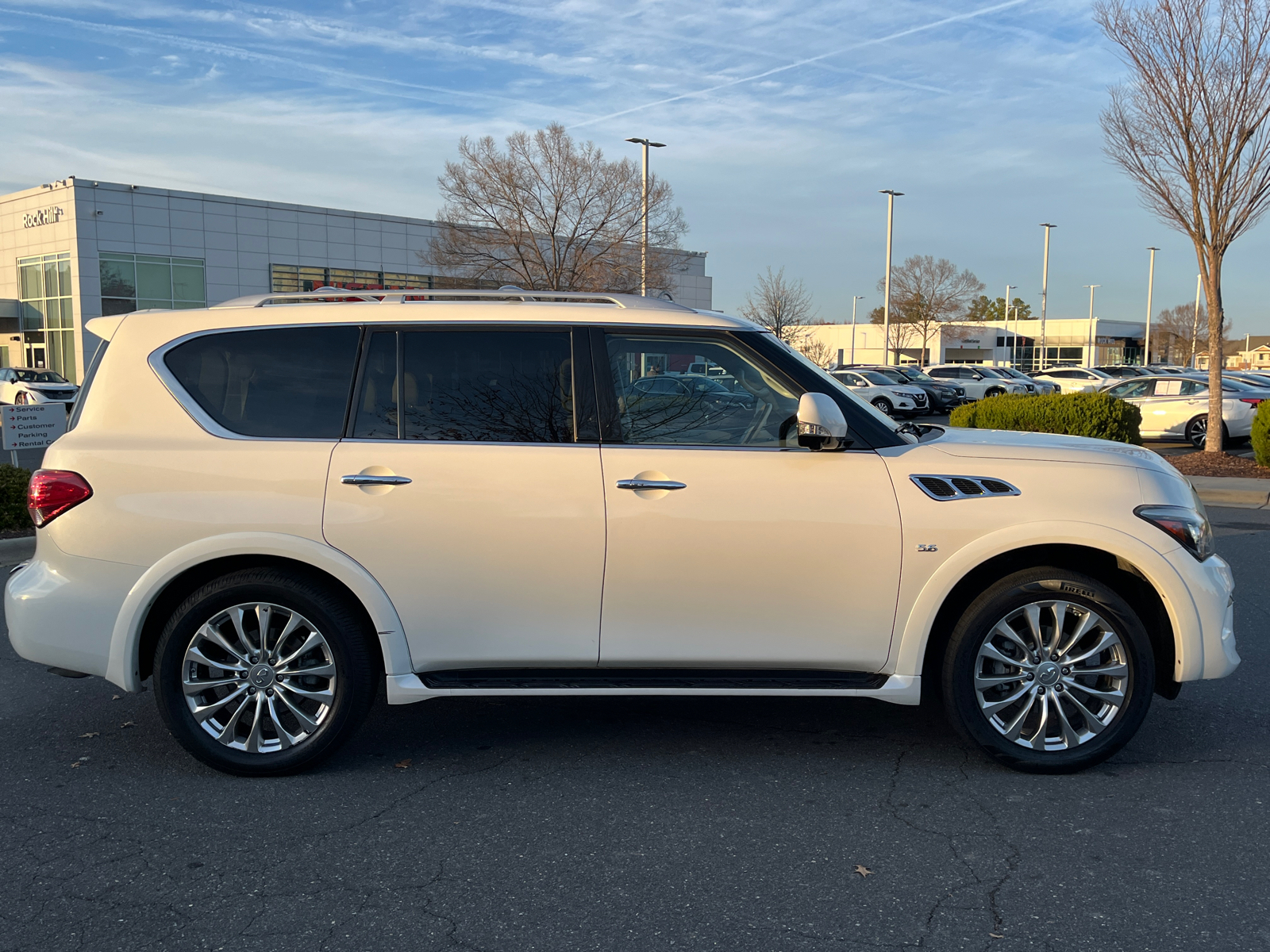 2016 INFINITI QX80 Base 11