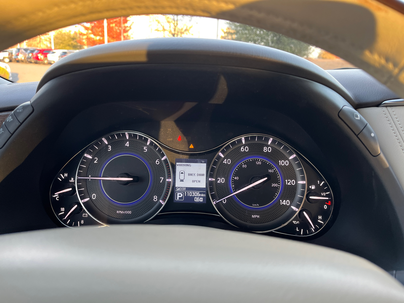 2016 INFINITI QX80 Base 26