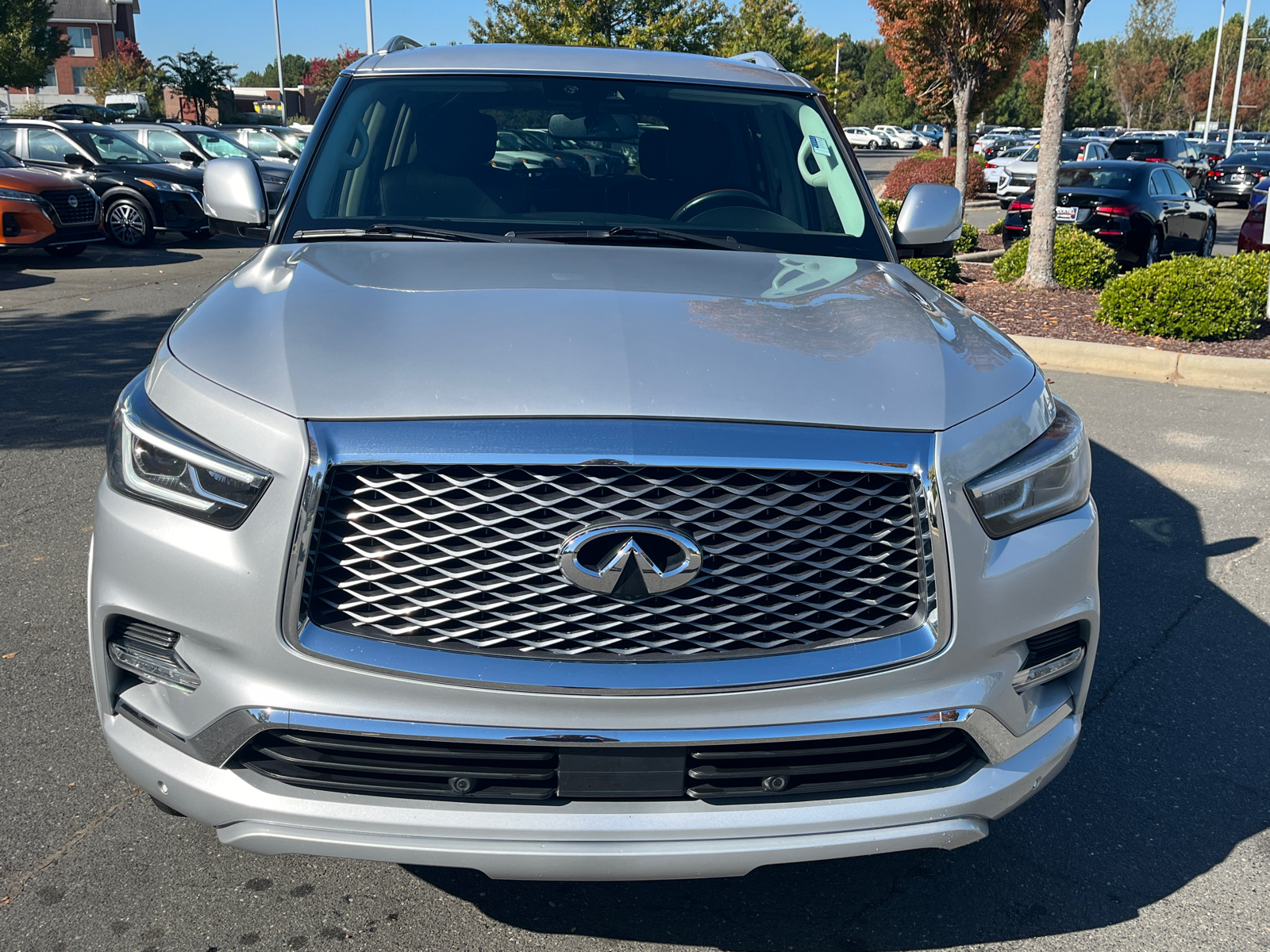 2019 INFINITI QX80 LUXE 2