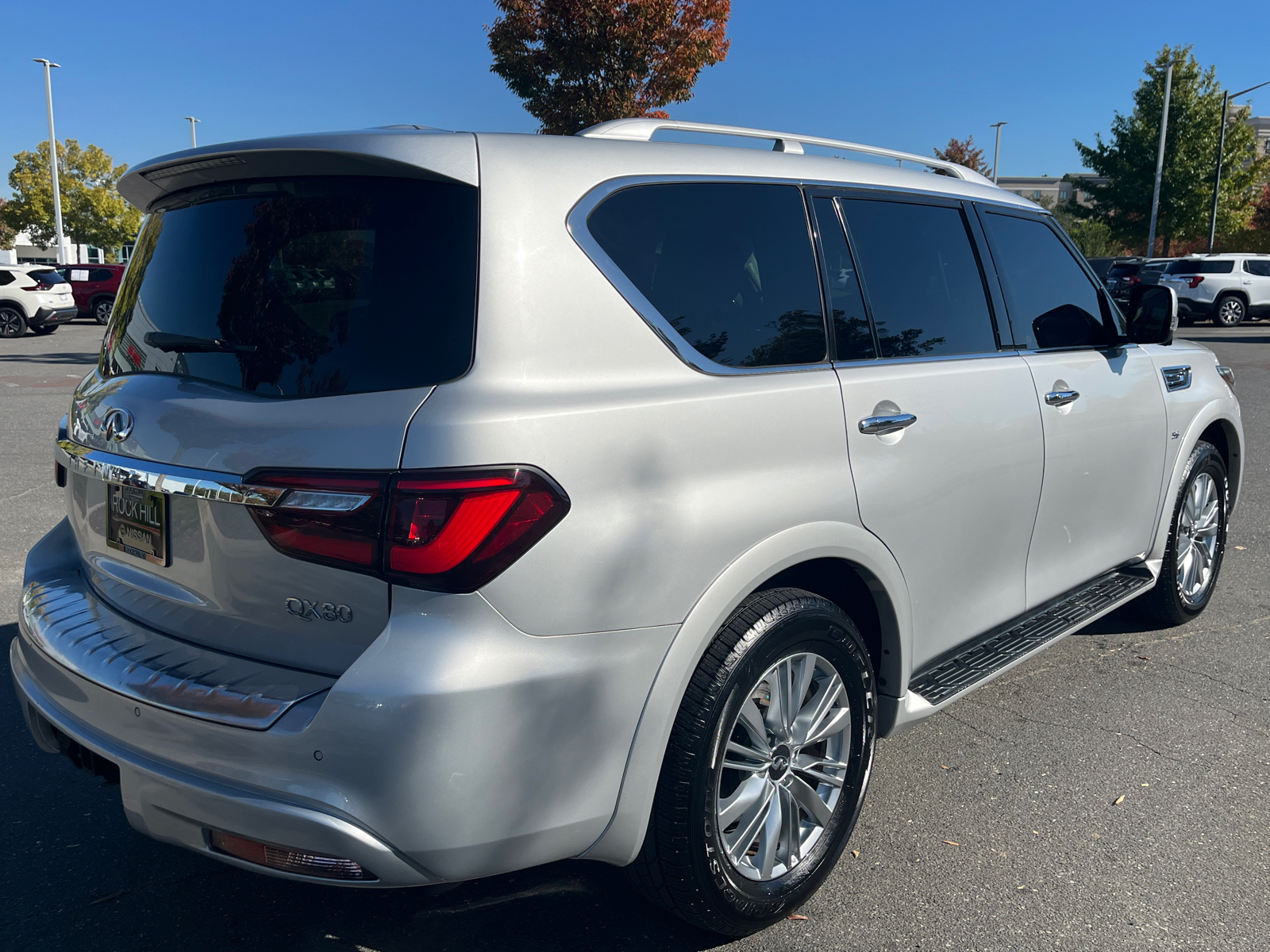 2019 INFINITI QX80 LUXE 11