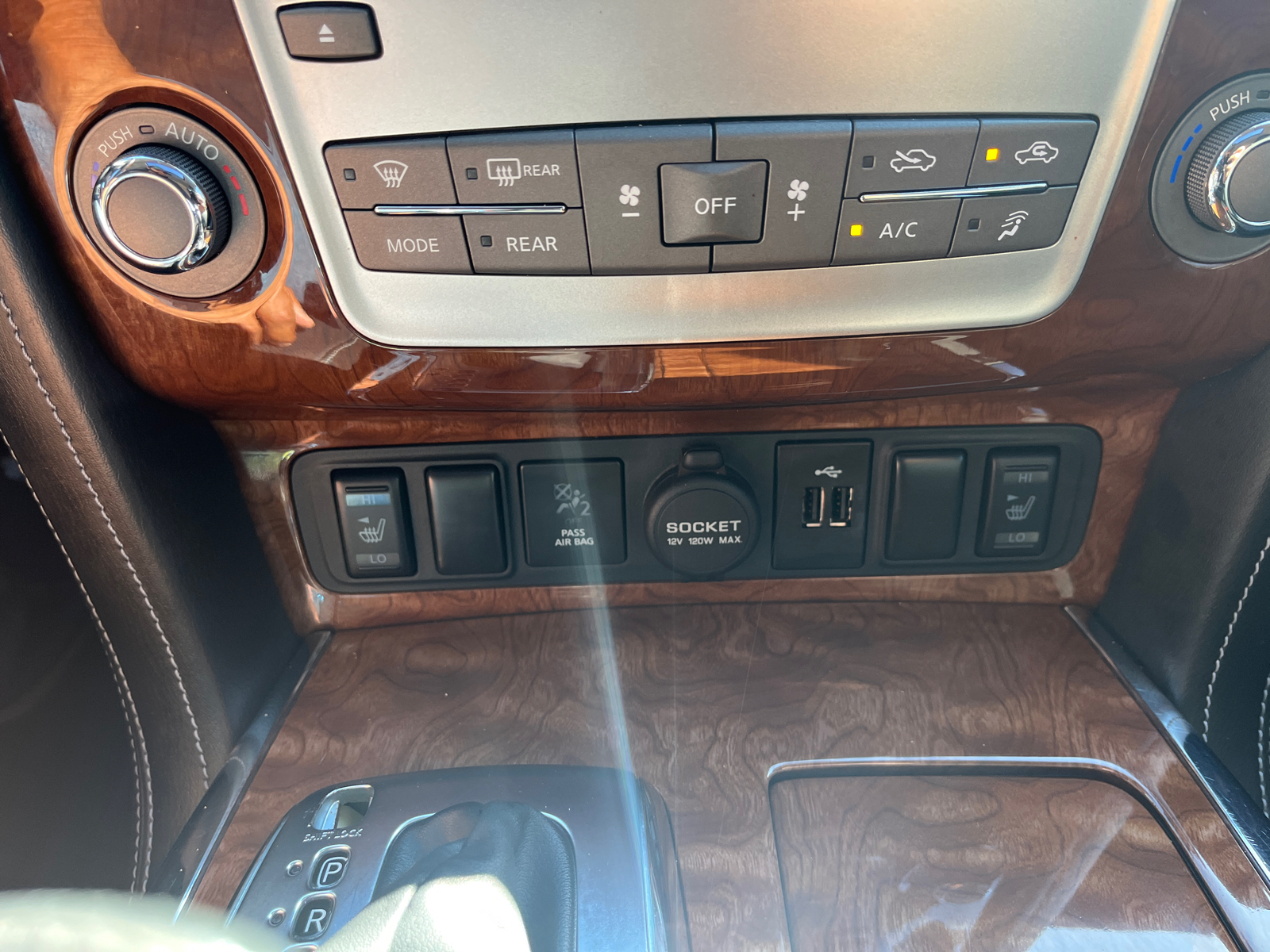 2019 INFINITI QX80 LUXE 33