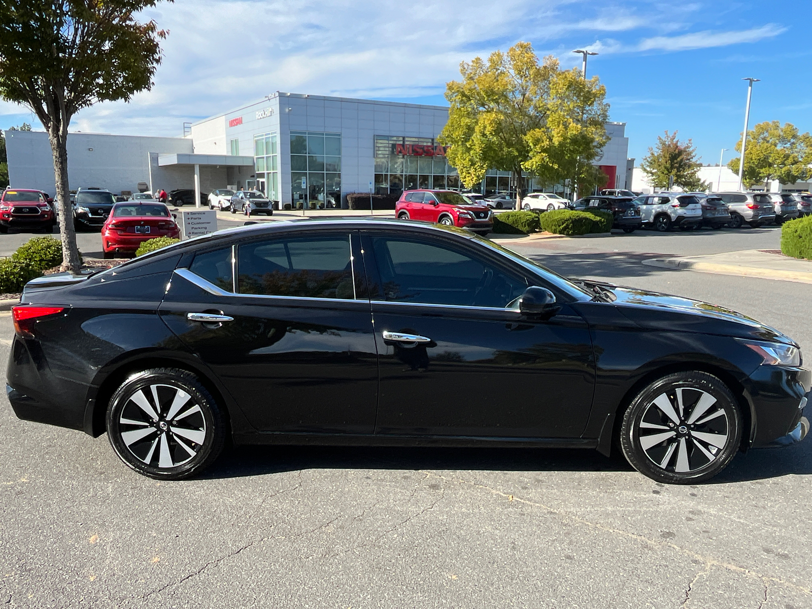 2019 Nissan Altima 2.5 SV 11