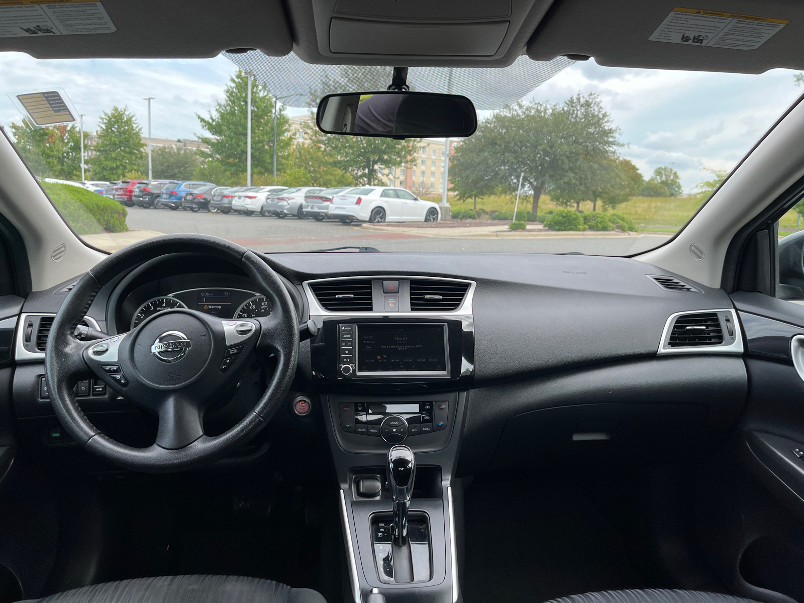 2019 Nissan Sentra SV 32