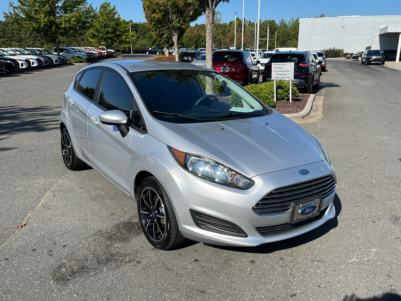 2019 Ford Fiesta SE 1