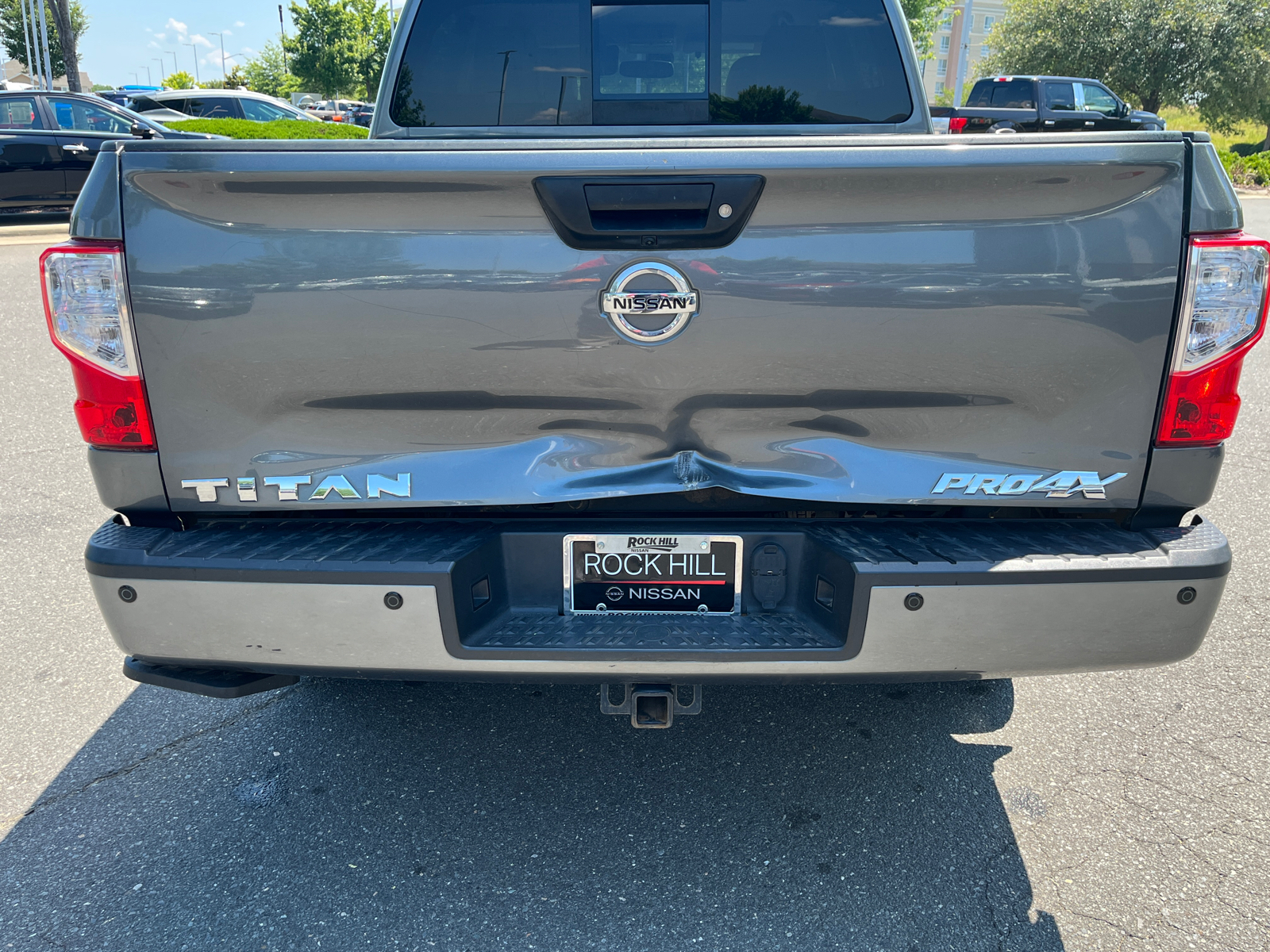 2019 Nissan Titan PRO-4X 8
