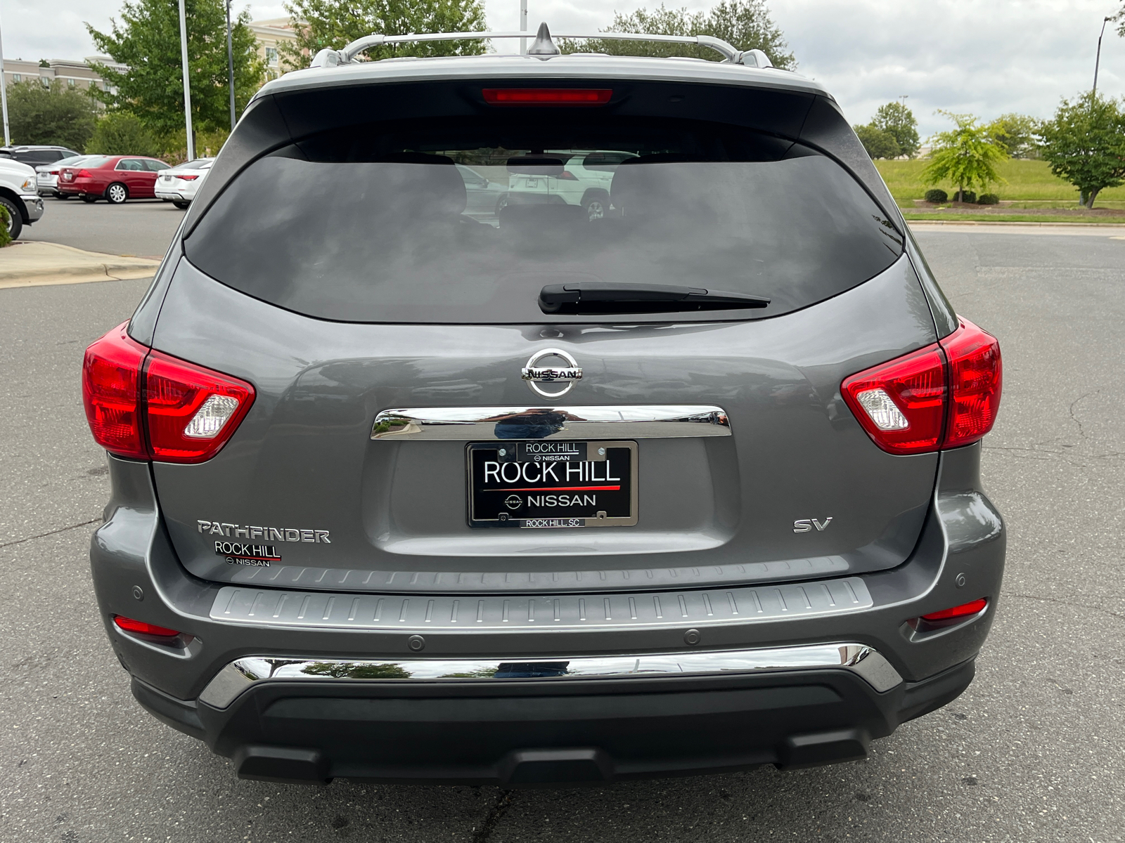 2020 Nissan Pathfinder SV 8