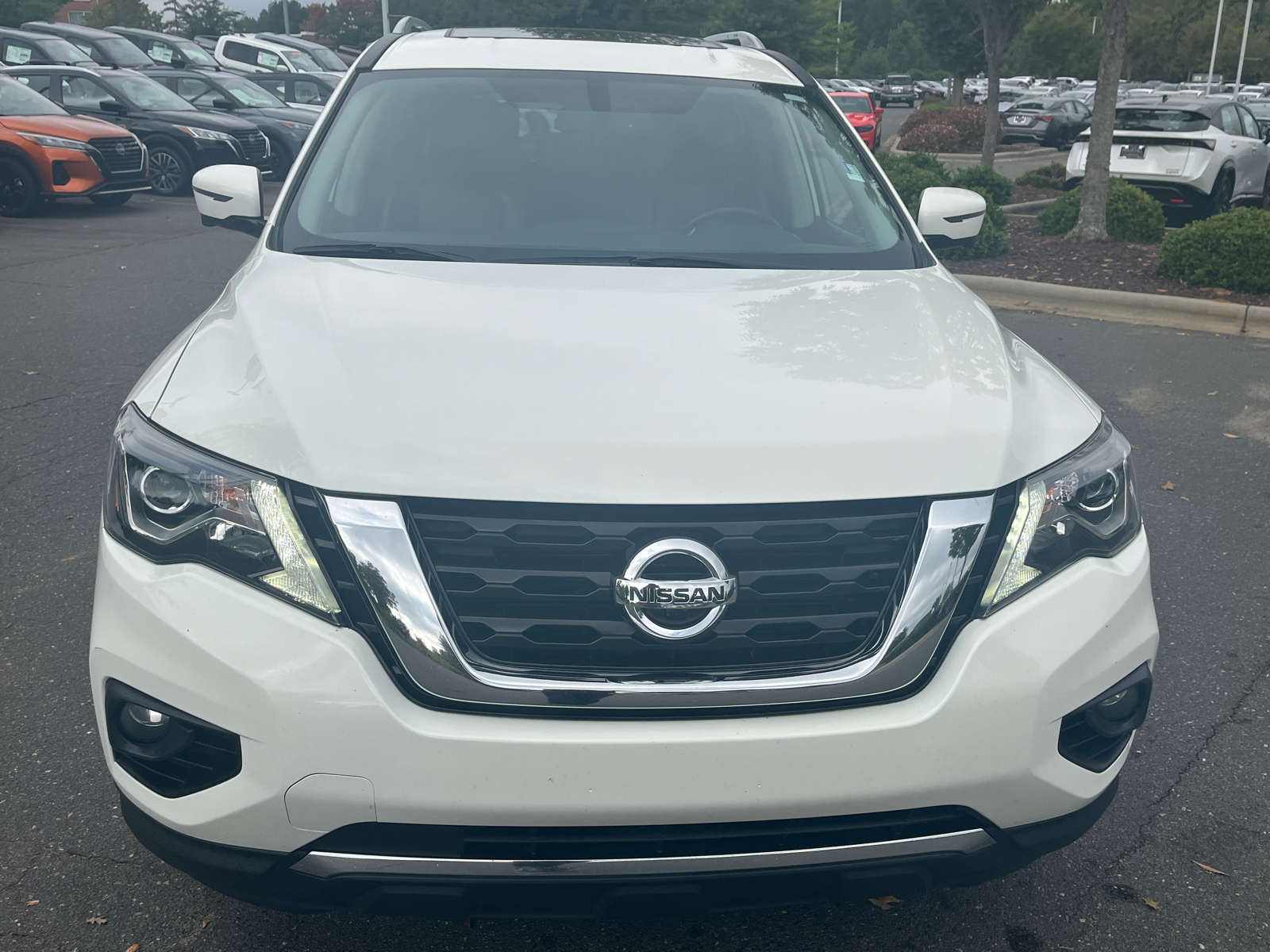 2020 Nissan Pathfinder SL 2