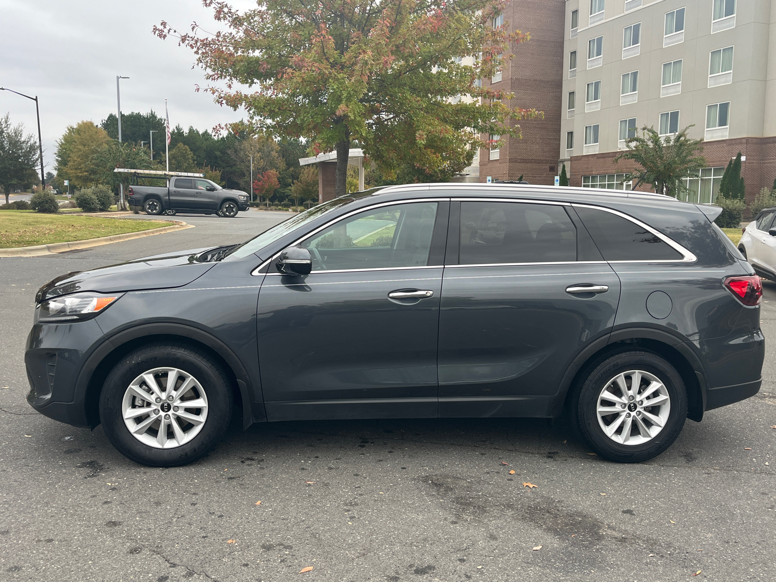 2020 Kia Sorento LX 5